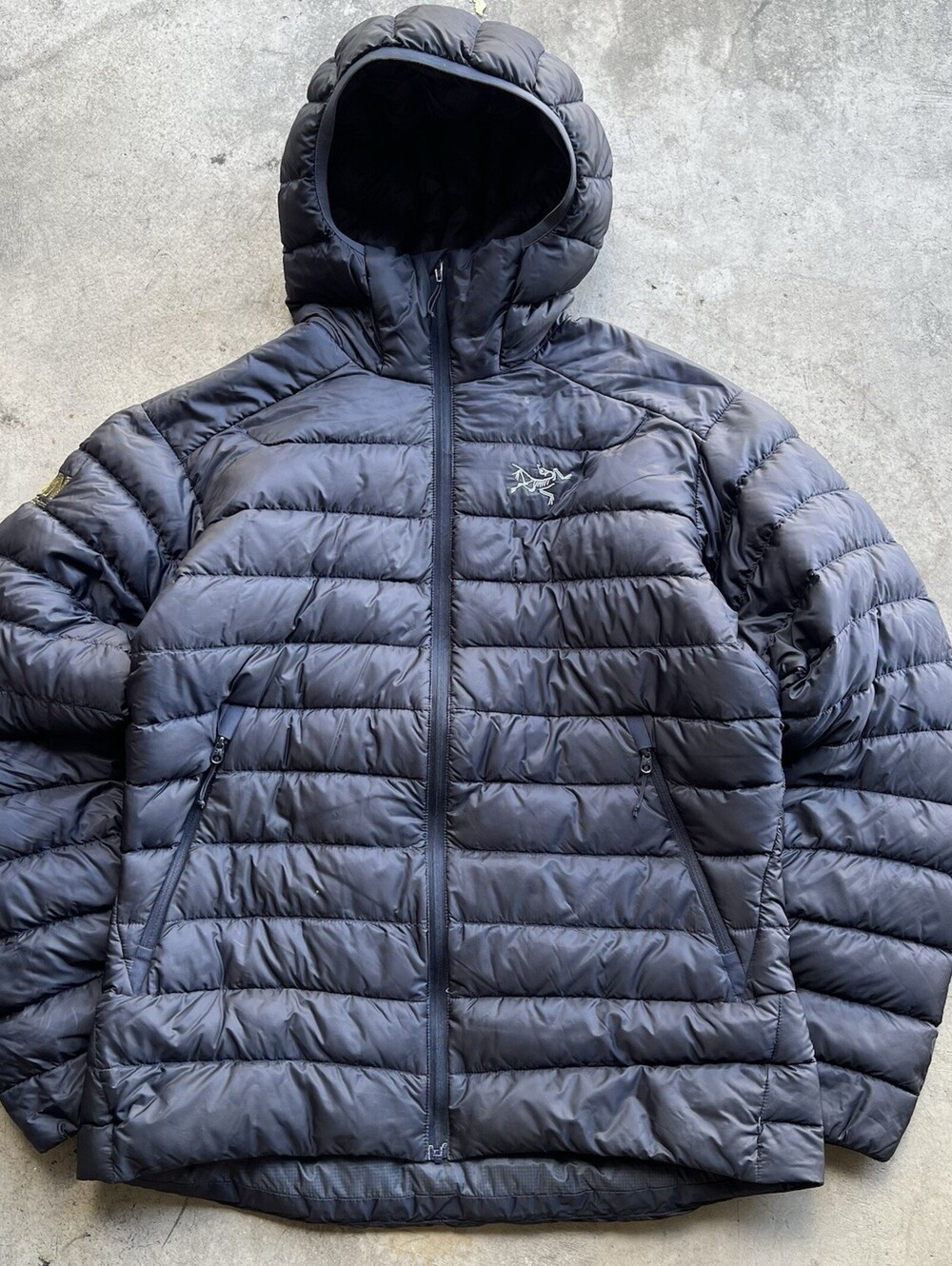 Arcteryx Men's Size Small Cerium LT Hoody Puffer Jacket Down Ikon Navy Blue